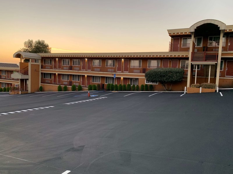 Budget Inn Of Hayward - 1007