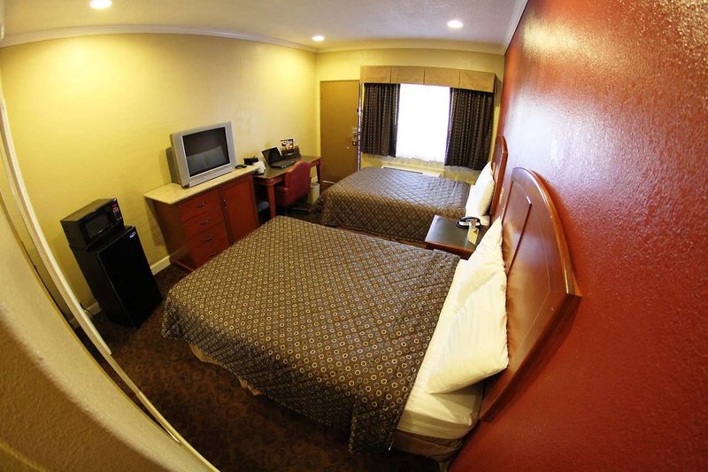 Budget Inn Of Hayward - 1007