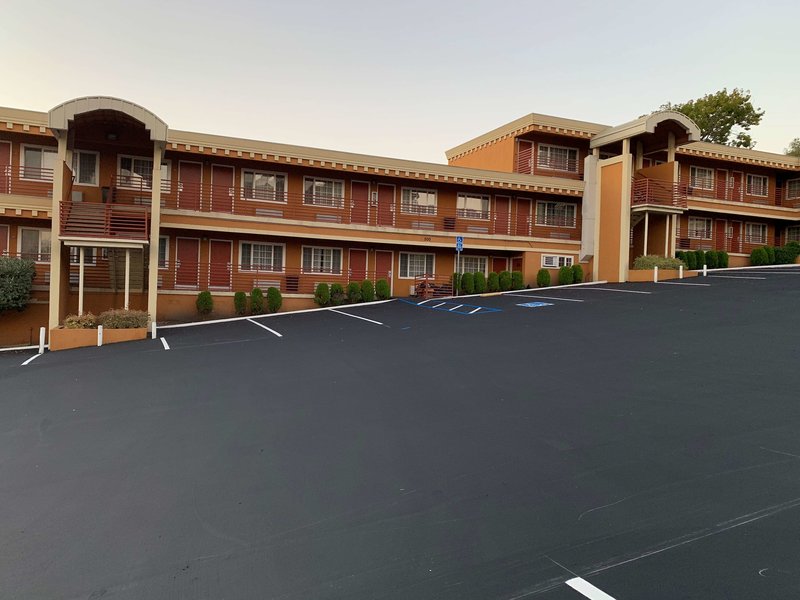 Budget Inn Of Hayward - 1007