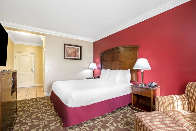 La Quinta Inn & Suites Moreno Valley - 1013