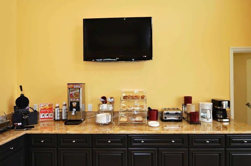 La Quinta Inn & Suites Moreno Valley - 1013