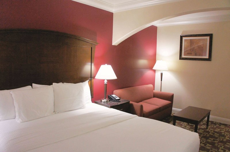 La Quinta Inn & Suites Moreno Valley - 1013