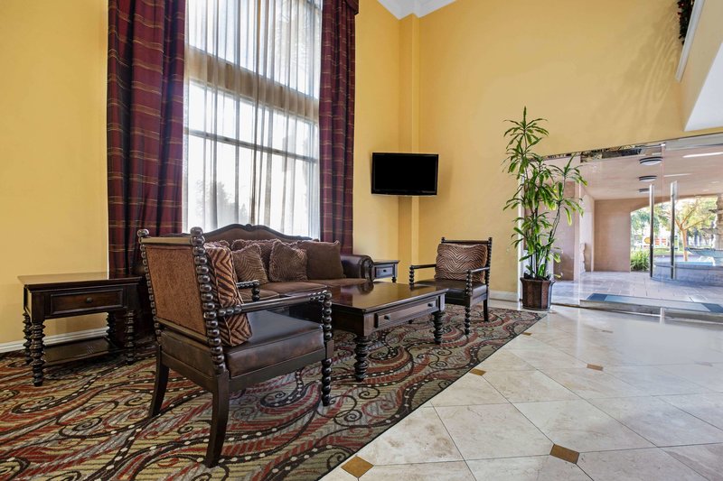 La Quinta Inn & Suites Moreno Valley - 1013