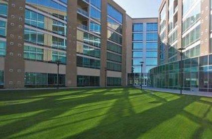 University Plaza Waterfront - 1027