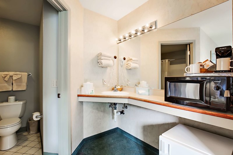 The Beach House Inn - 1029