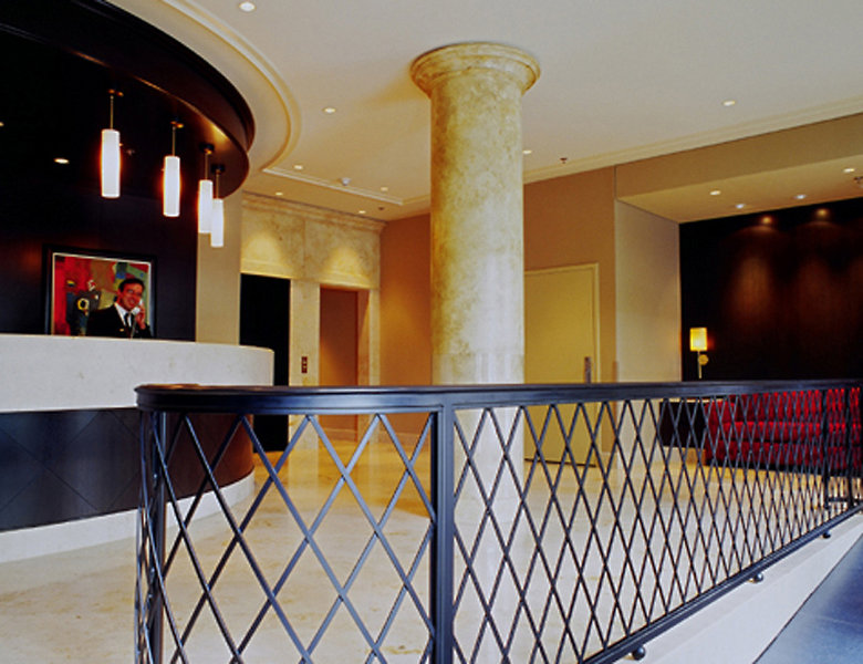 St. Regis - 643