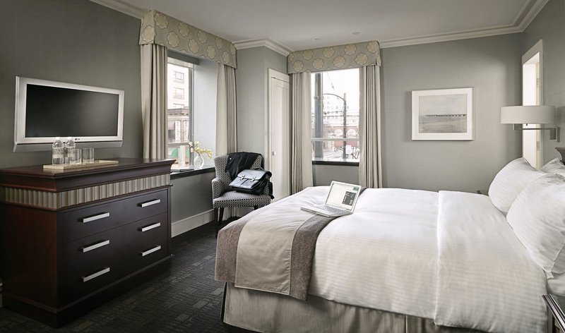 St. Regis - 643