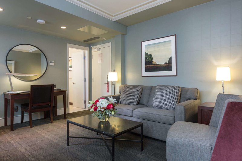 St. Regis - 643
