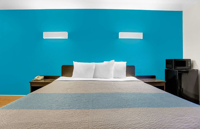 Motel 6 Anderson - Redding Airport - 1042