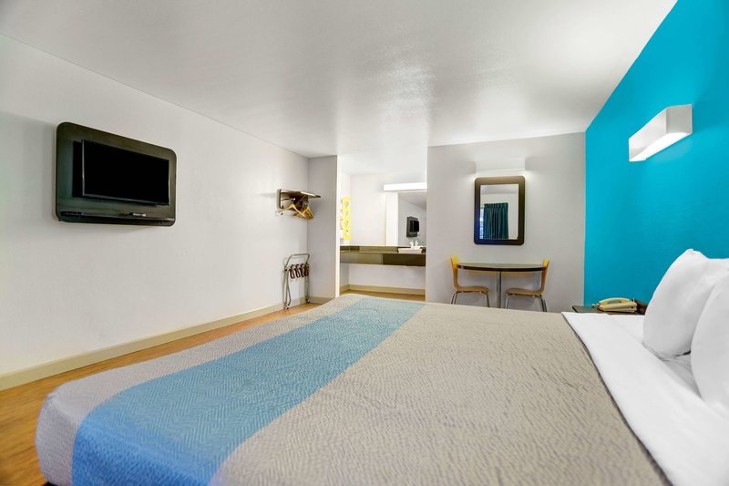 Motel 6 Anderson - Redding Airport - 1042