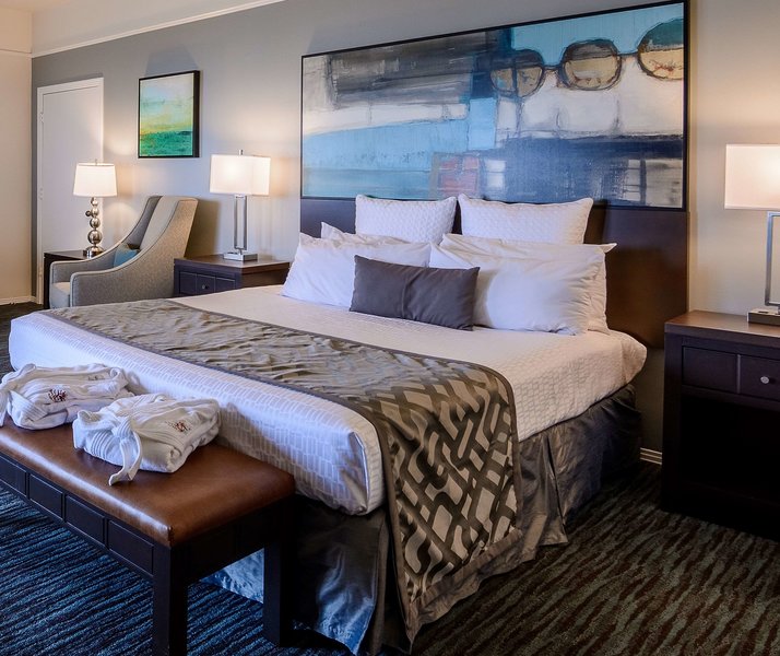 Tamarack Beach Resort Hotel - 1045