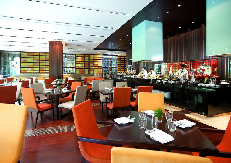 Holiday Inn Bangkok Silom - 425