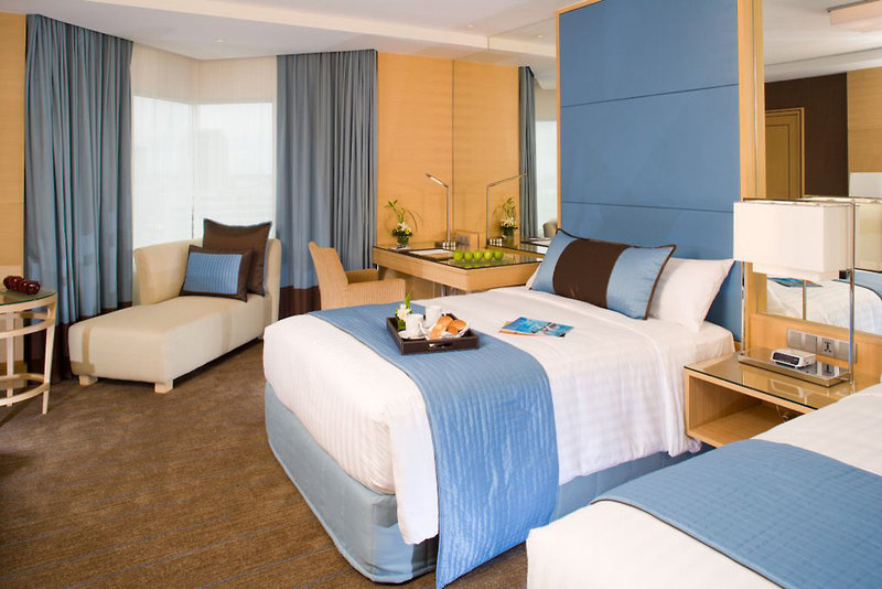 Holiday Inn Bangkok Silom - 425