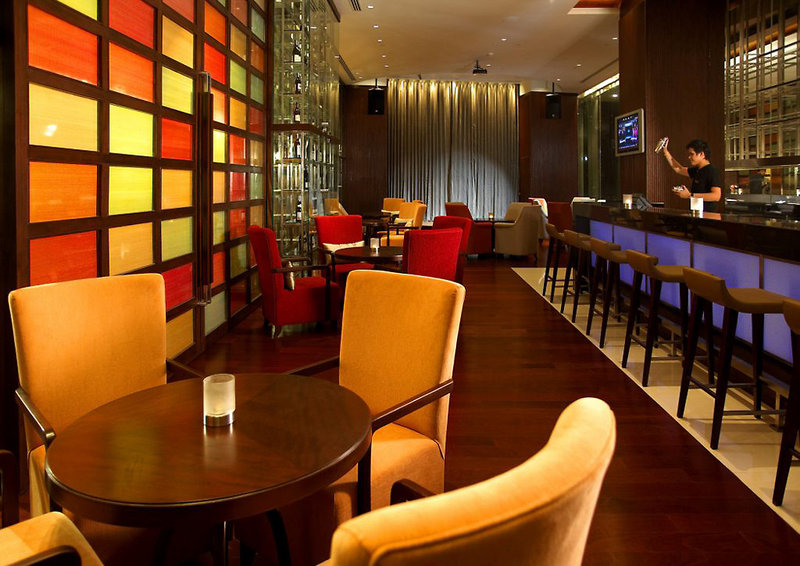 Holiday Inn Bangkok Silom - 425