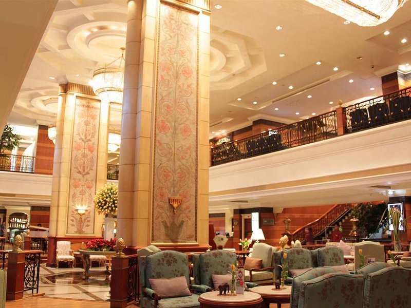 Golden Tulip Sovereign Bangkok - 428