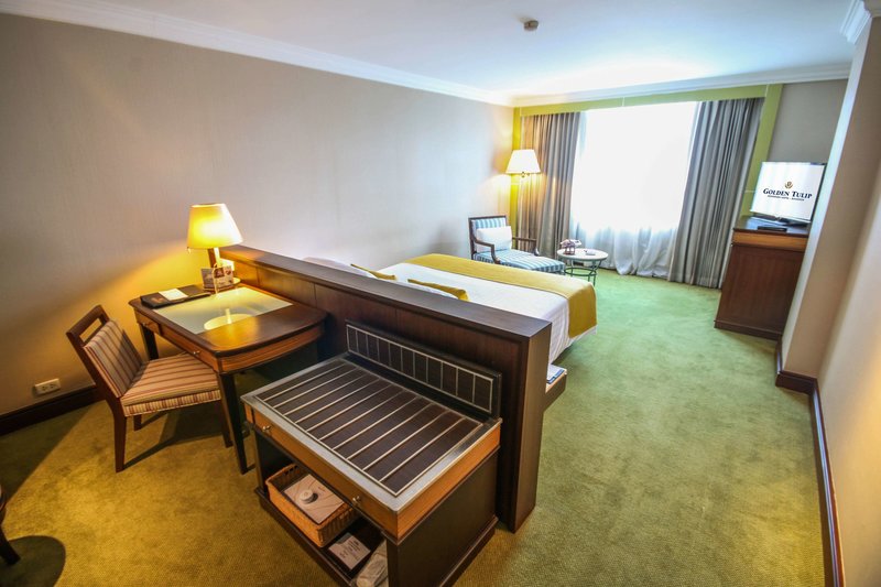 Golden Tulip Sovereign Bangkok - 428