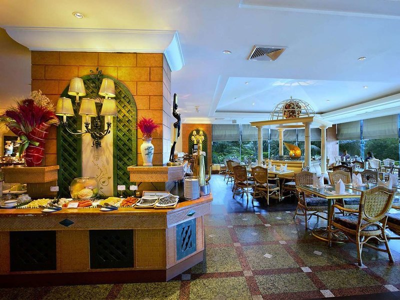 Golden Tulip Sovereign Bangkok - 428