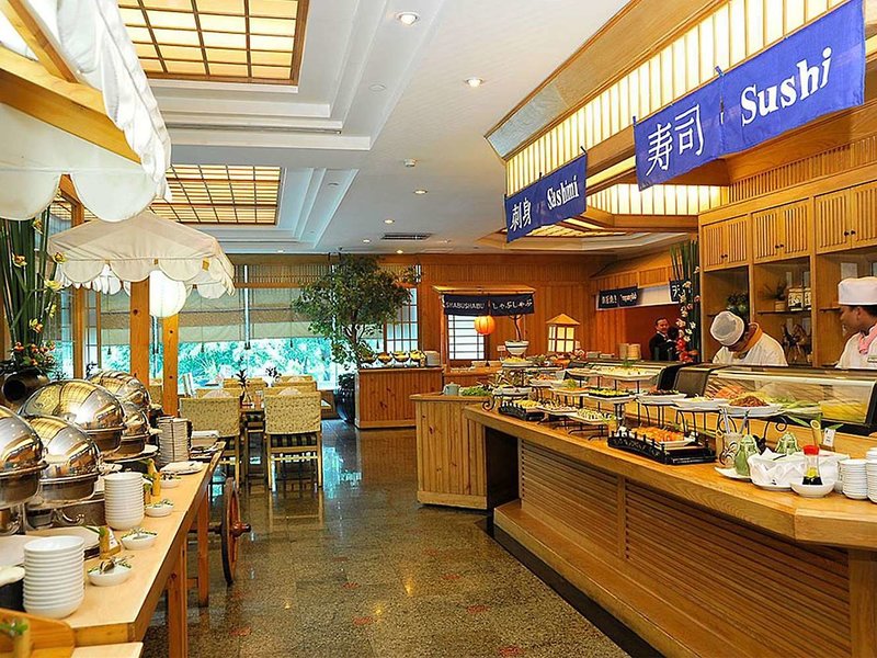 Golden Tulip Sovereign Bangkok - 428