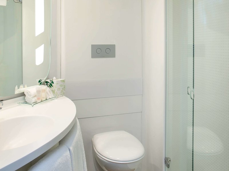 Ibis Sydney Airport - 672