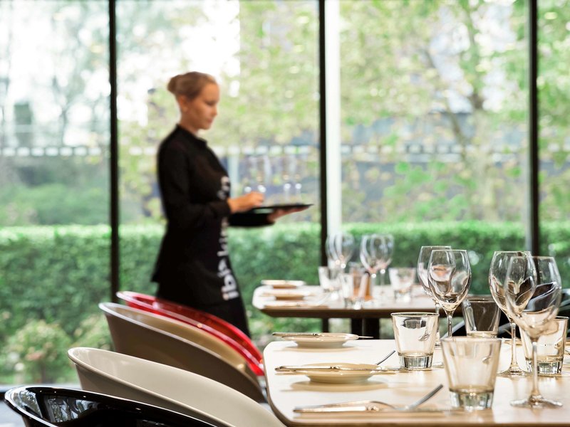 Ibis Sydney Airport - 672