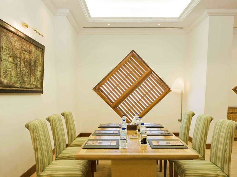 Mercure Grand Jebel Hafeet Al Ain Hotel - 674