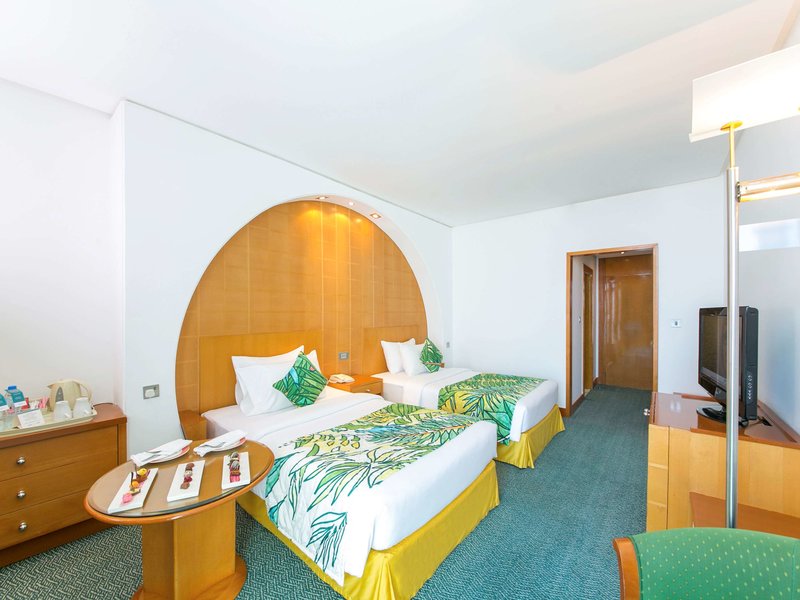 Mercure Grand Jebel Hafeet Al Ain Hotel - 674