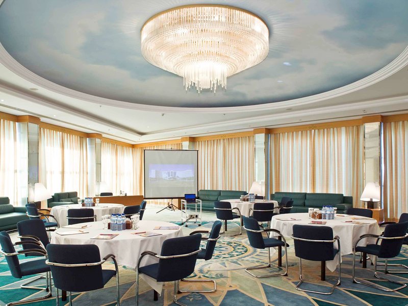 Mercure Grand Jebel Hafeet Al Ain Hotel - 674