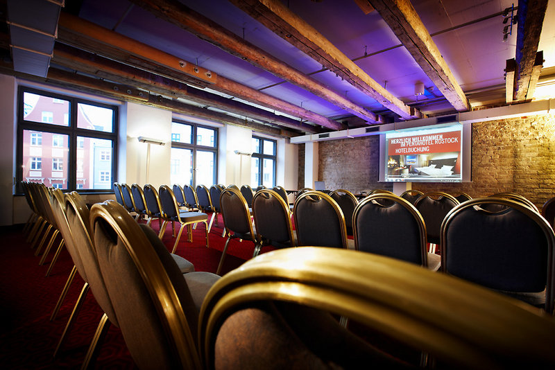 Pentahotel Rostock - 675