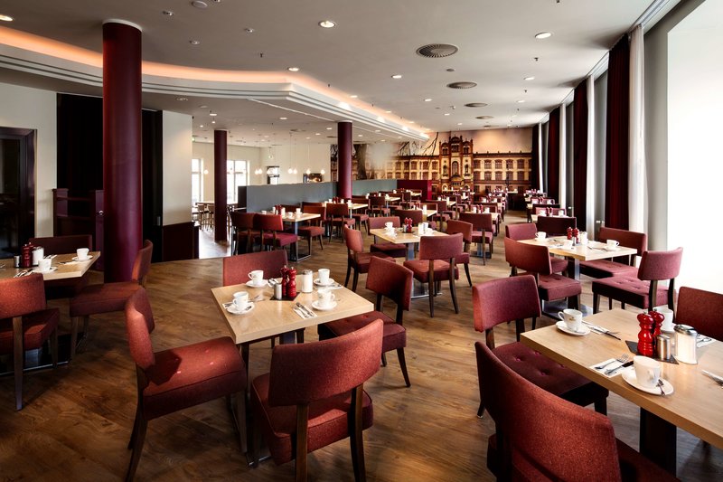 Pentahotel Rostock - 675