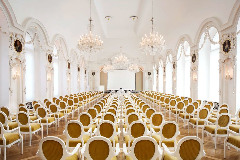 Pentahotel Rostock - 675