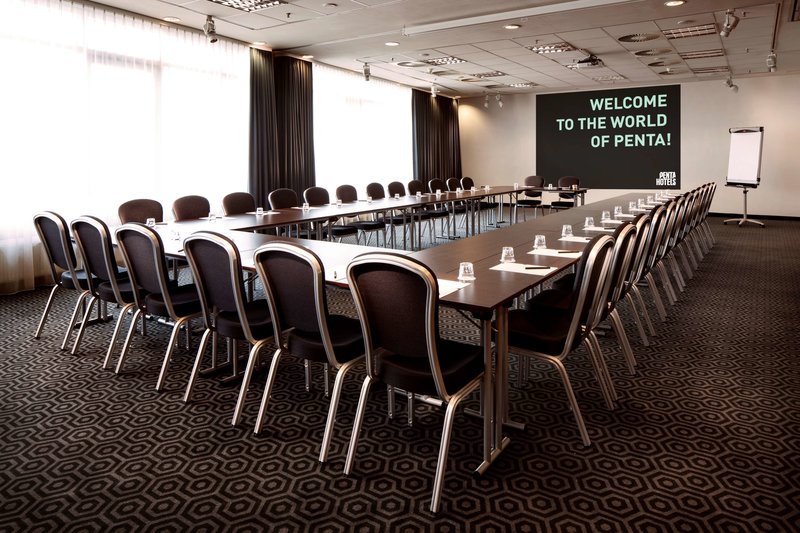 Pentahotel Rostock - 675