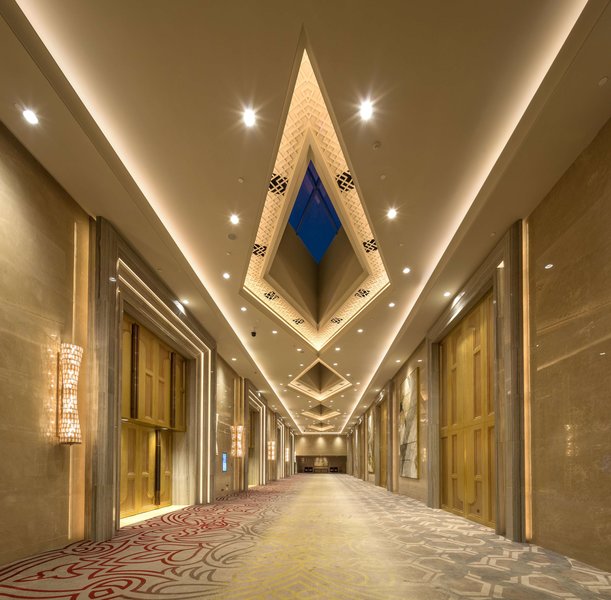 Hilton Urumqi - 1055