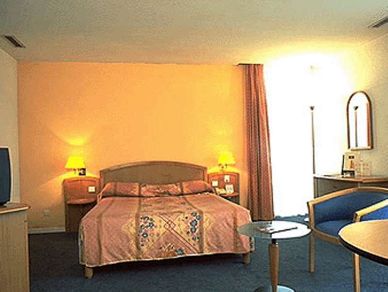 Mercure Toulouse Centre Saint-georges - 680