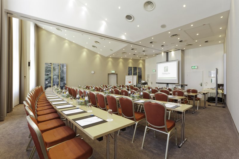 Holiday Inn Stuttgart - 688