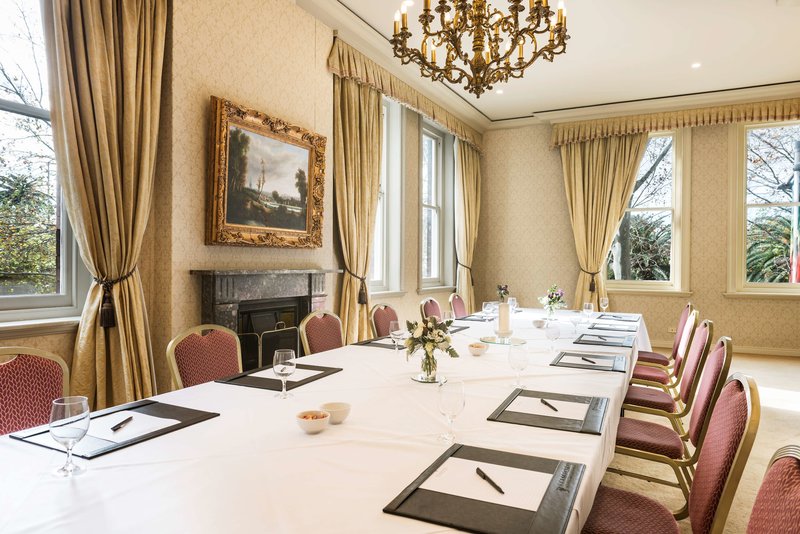 Sir Stamford At Circular Quay - 689