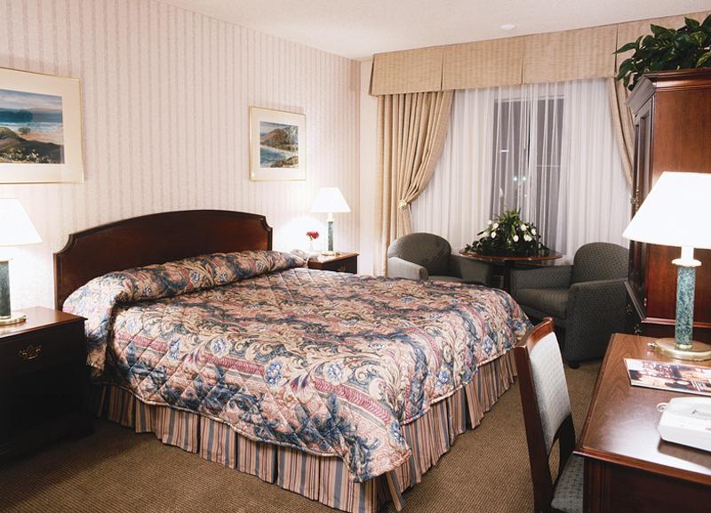 Days Inn San Diego Hotel Circle Near Seaworld - 706