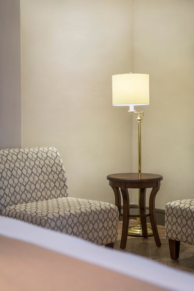 Hollywood Hotel - 709