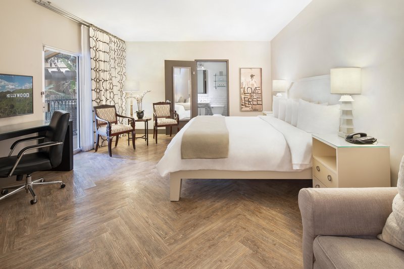 Hollywood Hotel - 709