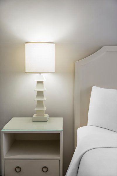 Hollywood Hotel - 709