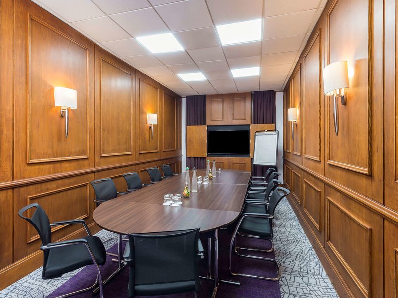 Mercure Telford Centre Hotel - 712