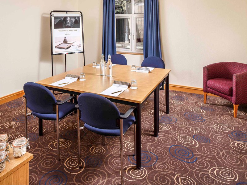 Mercure Leeds Parkway - 720