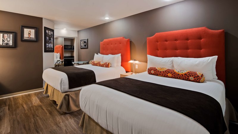 Best Western Plus Hollywood Hills Hotel - 731