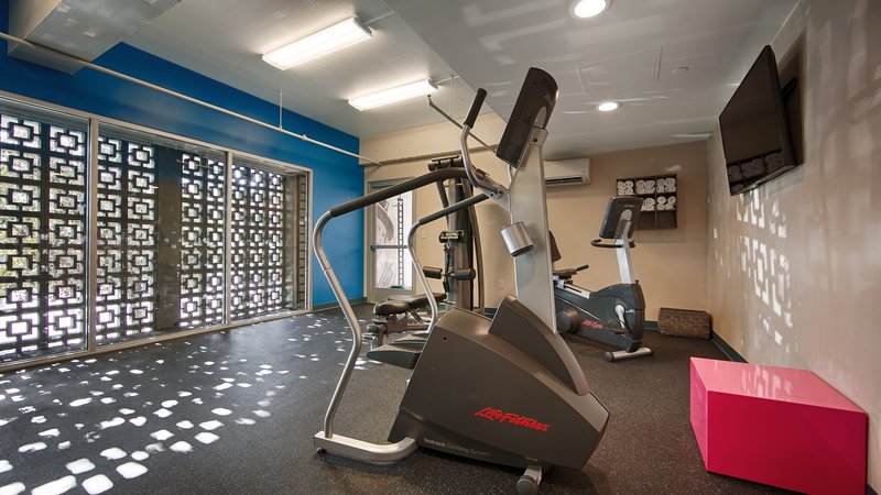 Best Western Plus Hollywood Hills Hotel - 731