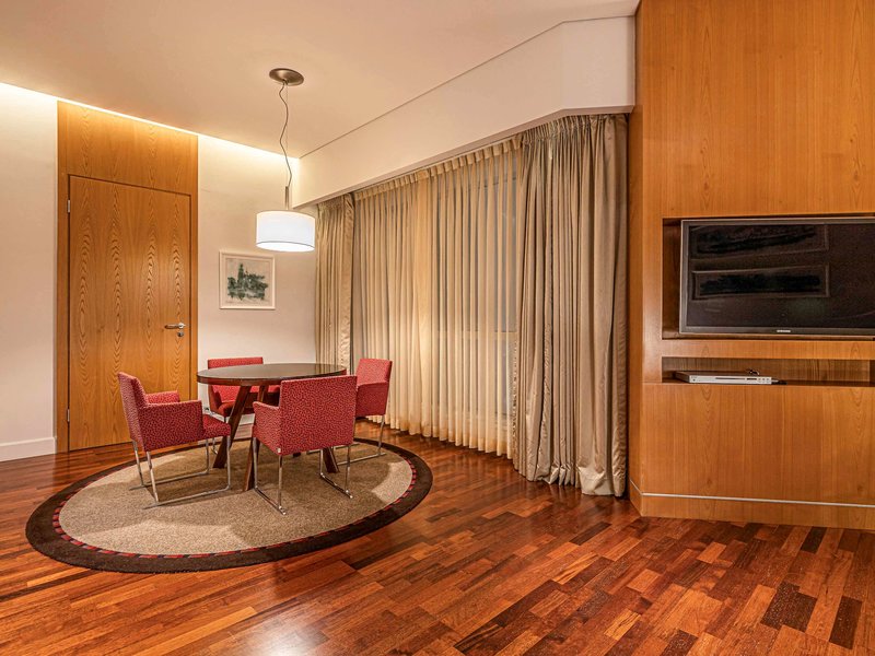 Swissôtel Krasnye Holmy - 750