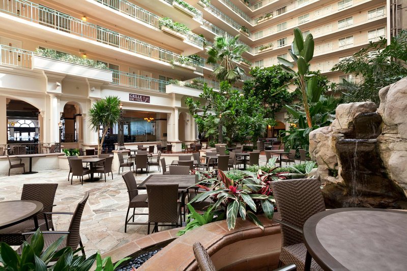 Embassy Suites By Hilton San Francisco Airport Waterfront - 752