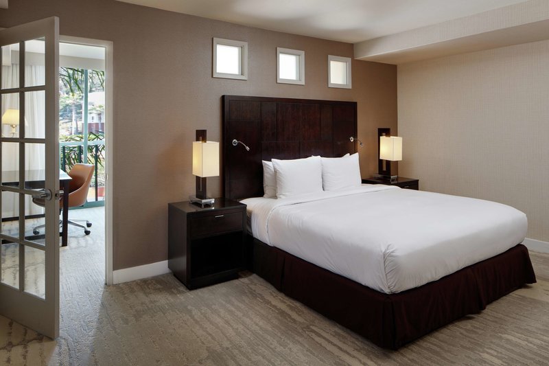 Doubletree By Hilton San Diego Hotel Circle - 757