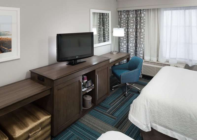 Hampton Inn San Diego Downtown - 761