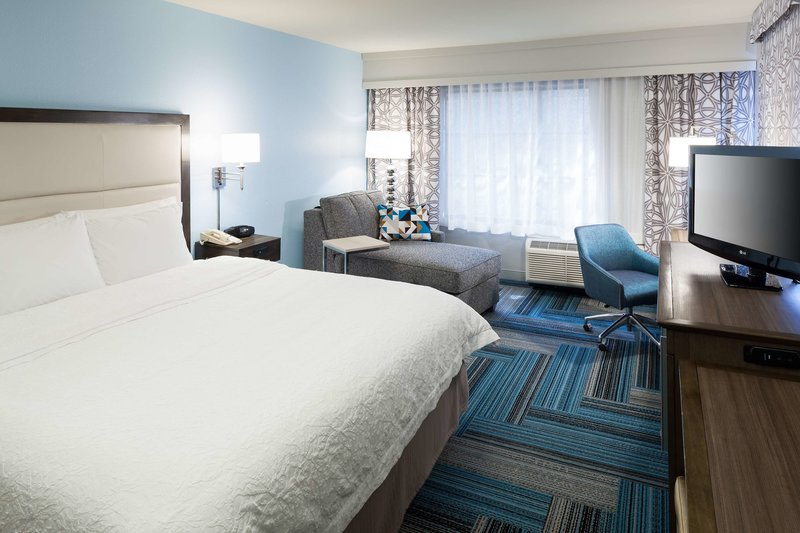 Hampton Inn San Diego Downtown - 761