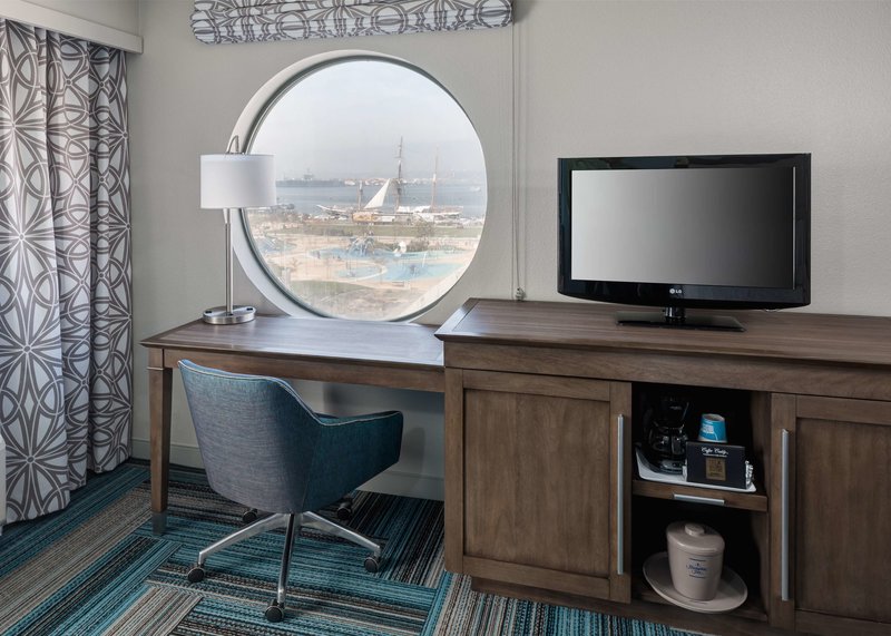 Hampton Inn San Diego Downtown - 761