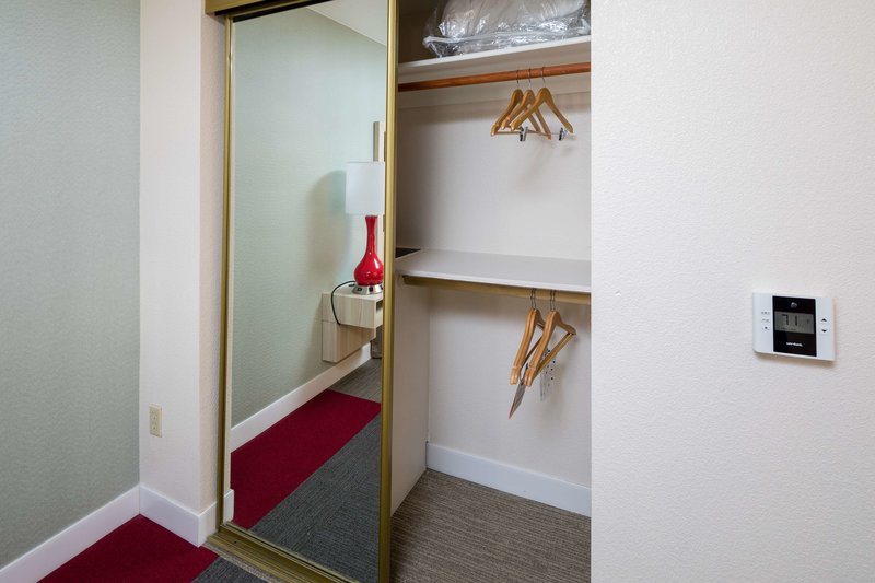 Hampton Inn San Francisco Airport - 772